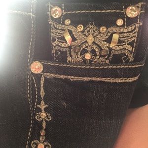 Grace in LA jeans.  Size 9/28